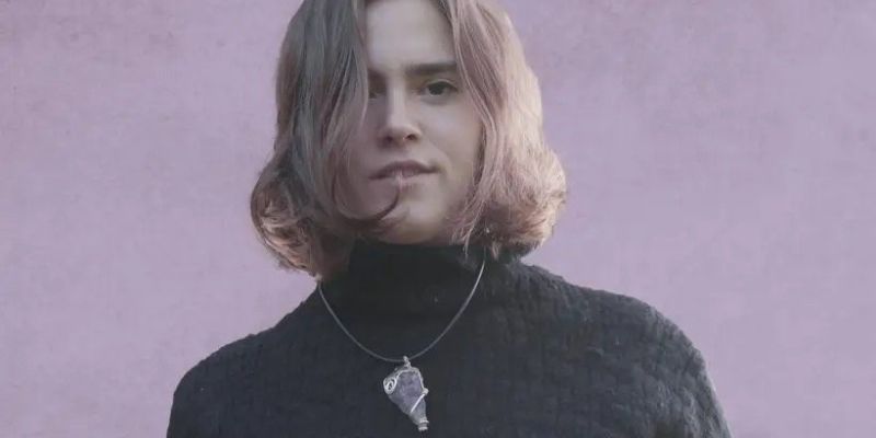 Bassist gezocht voor duo