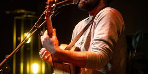 Muzikanten uit de linkse hoek