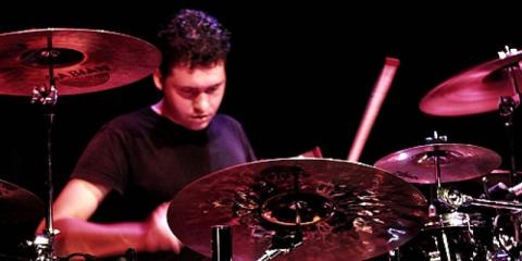 Metal / Hardcore drummer zoekt band of muzikanten in regio Venlo