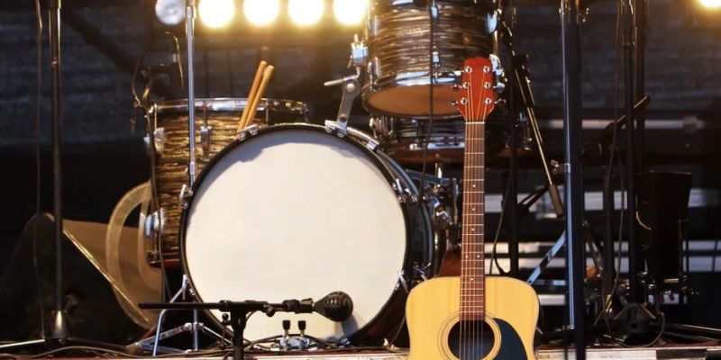 Drummer zoekt muzikanten voor akoestisch project