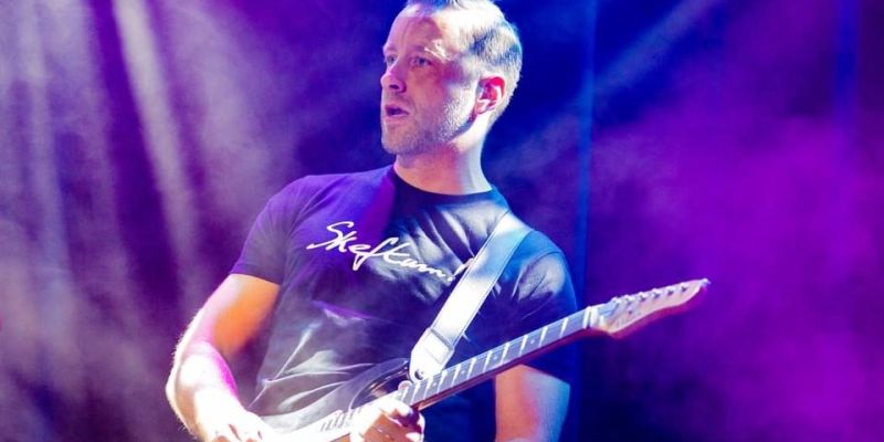Gitarist regio zuid Holland zoekt gave band