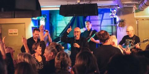 NewWave / Alternative Rock Band zoekt lead gitarist(e) in Eindhoven